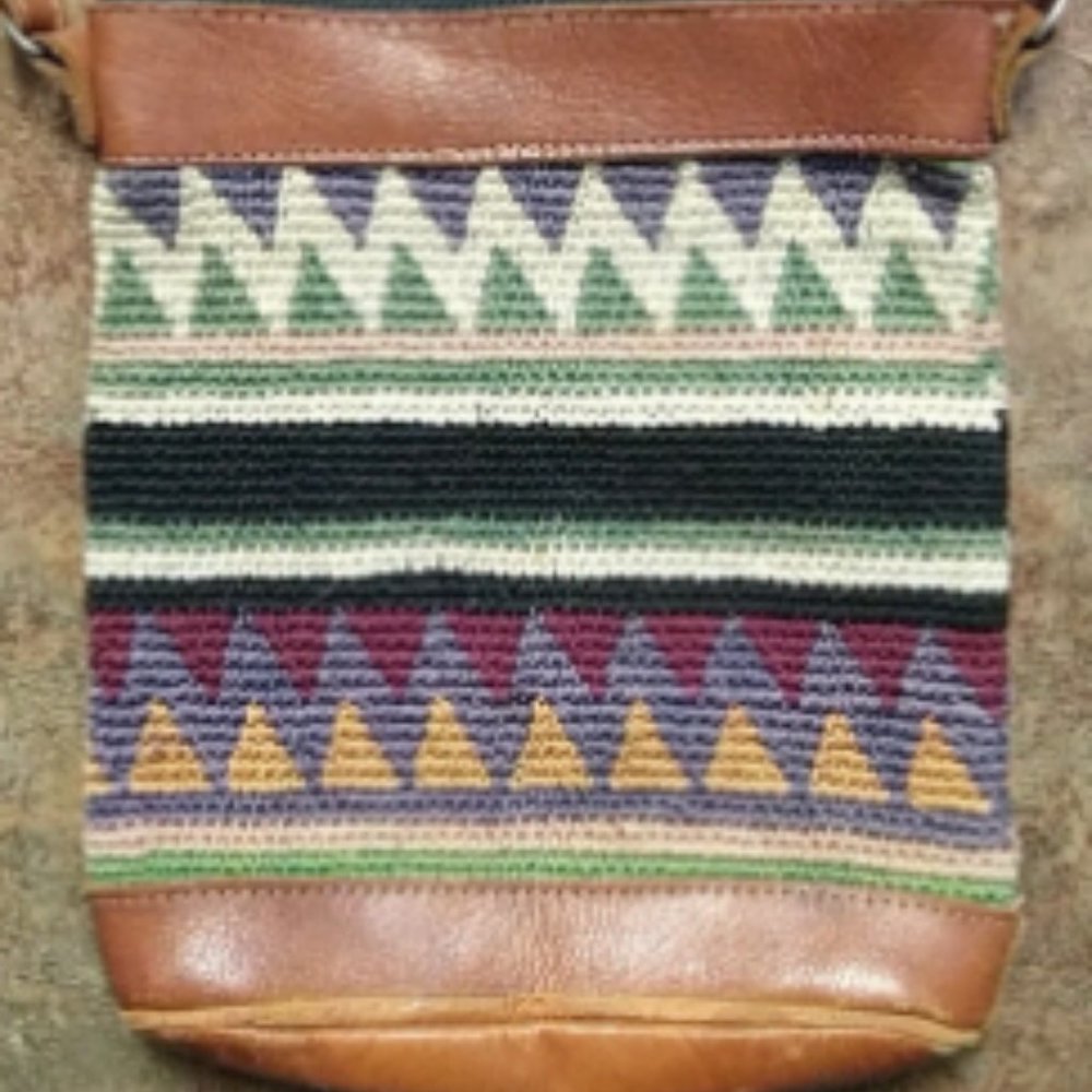 VTG Y2K Knit Southwest Pattern Leather Trimmed Crossbody Purse-8.5x8x2